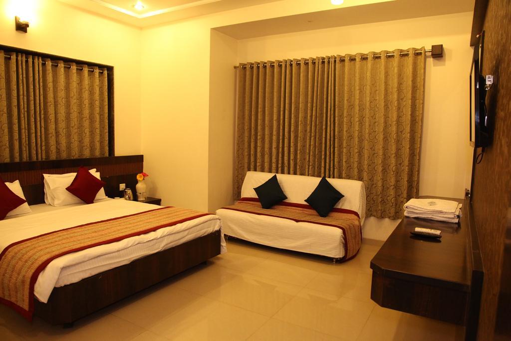 Hotel Sai Ramanand Shirdi Exterior foto