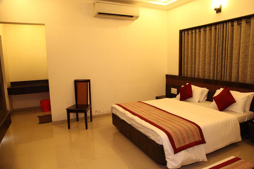 Hotel Sai Ramanand Shirdi Exterior foto