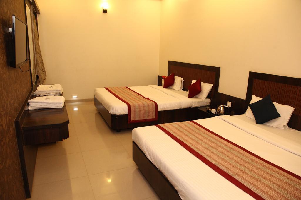 Hotel Sai Ramanand Shirdi Exterior foto