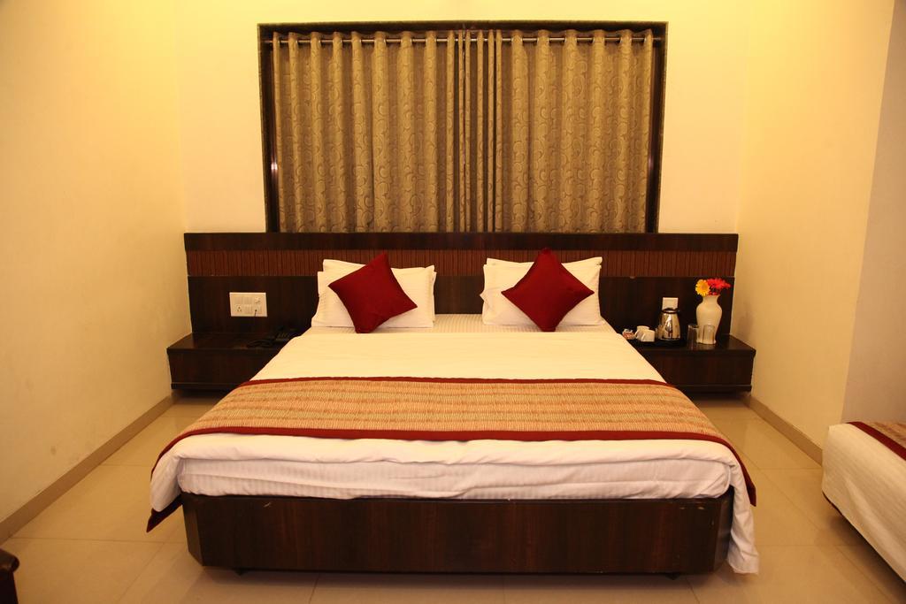 Hotel Sai Ramanand Shirdi Exterior foto