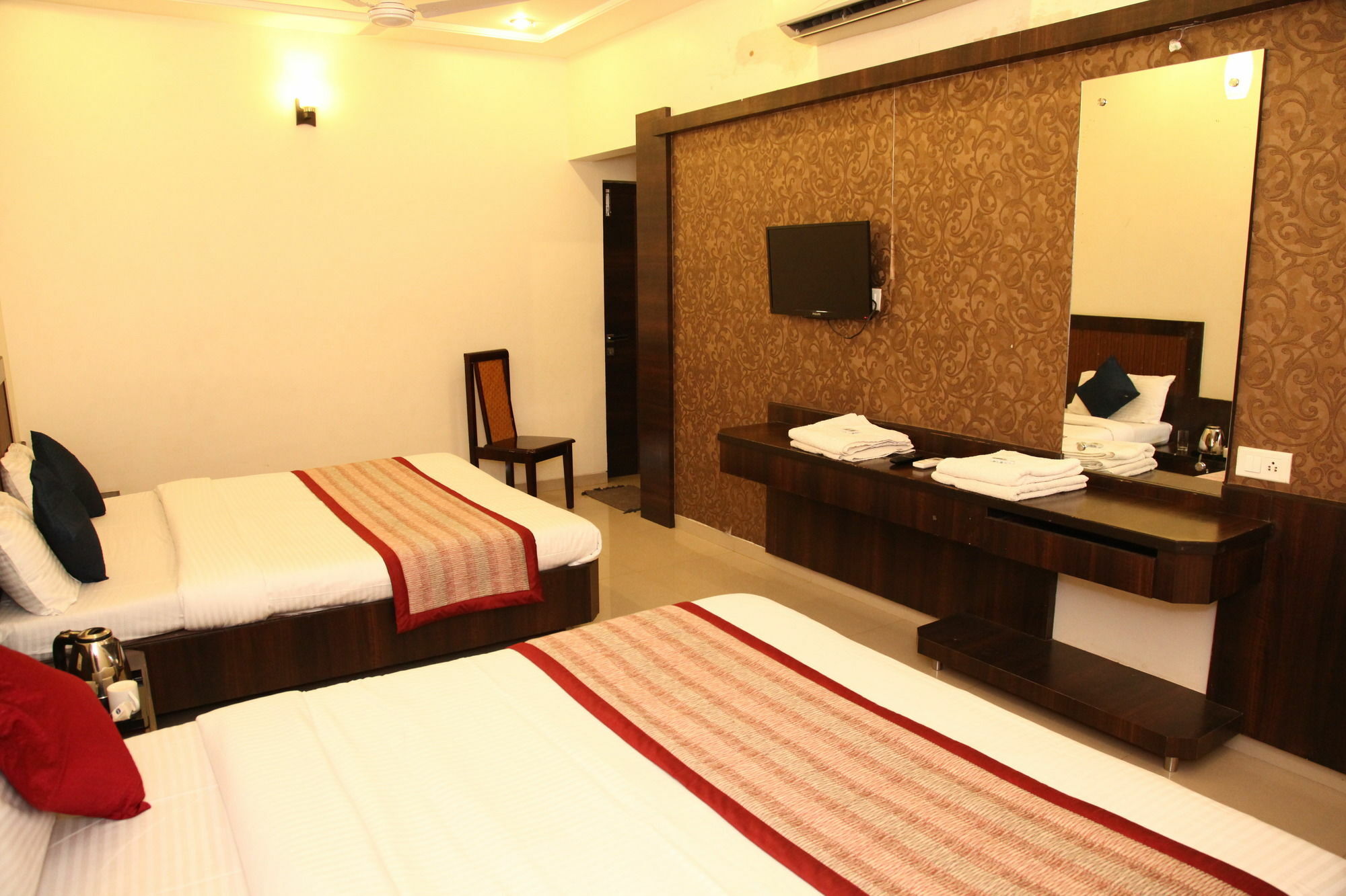 Hotel Sai Ramanand Shirdi Exterior foto
