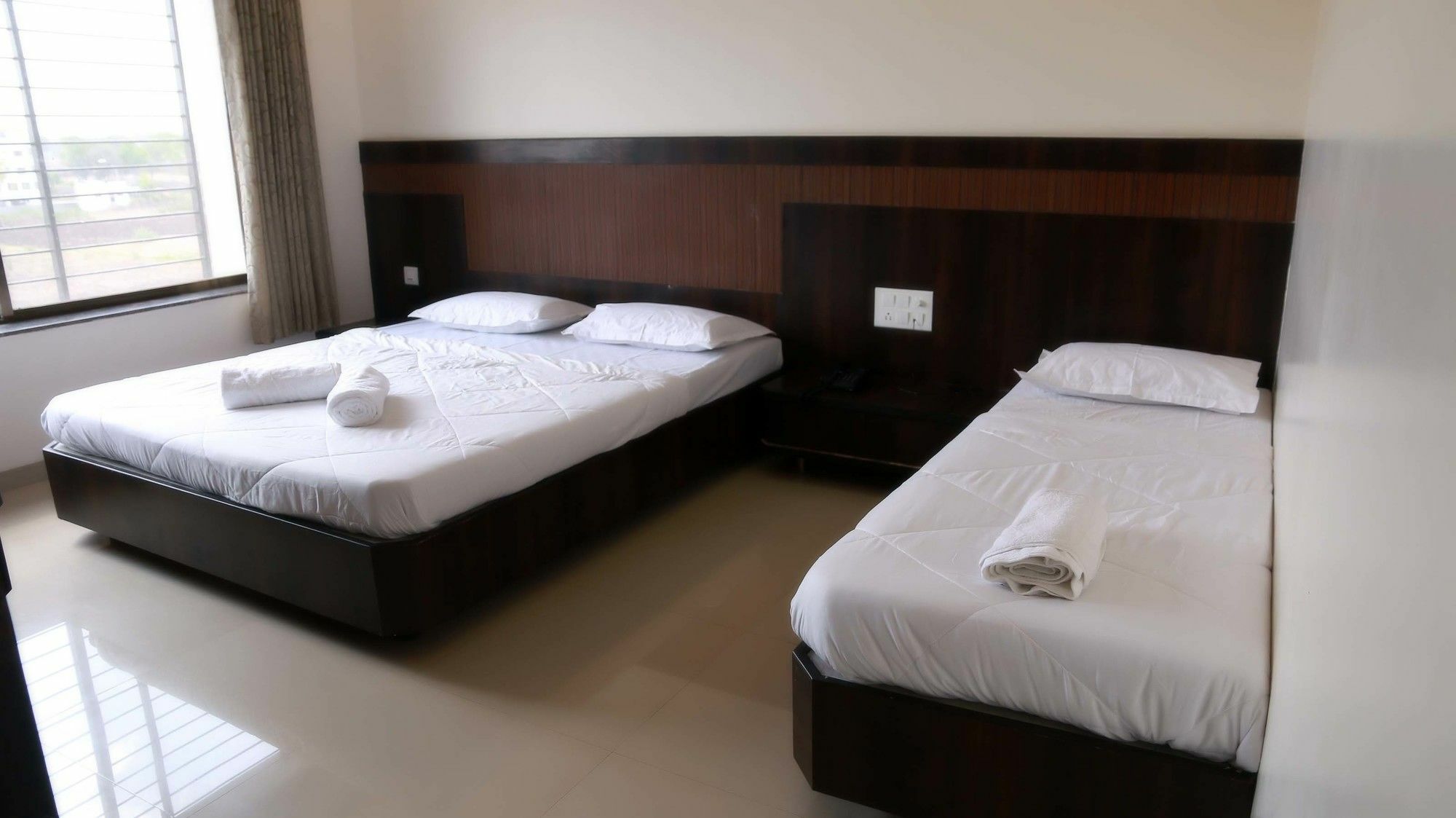 Hotel Sai Ramanand Shirdi Exterior foto