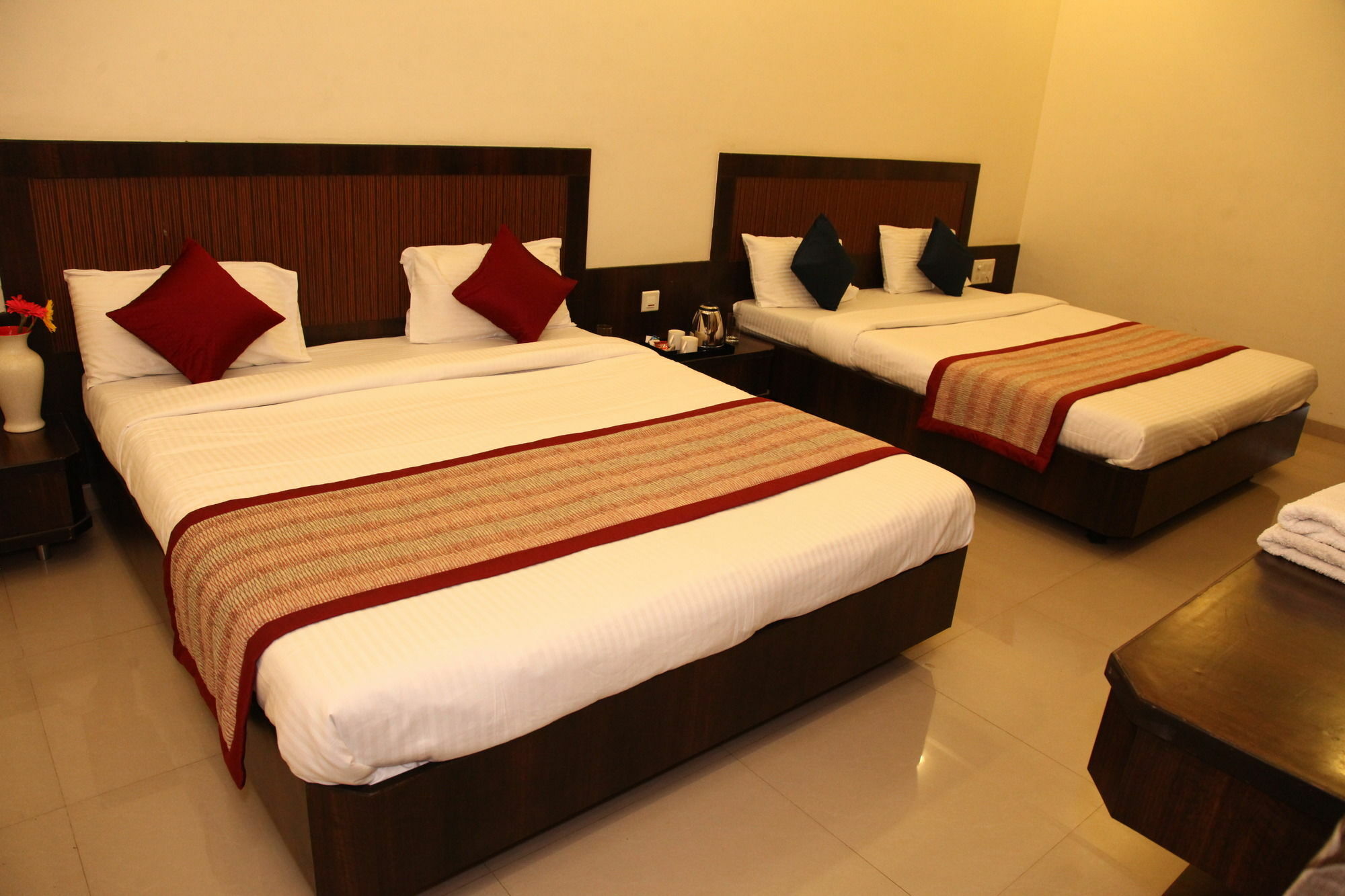 Hotel Sai Ramanand Shirdi Exterior foto