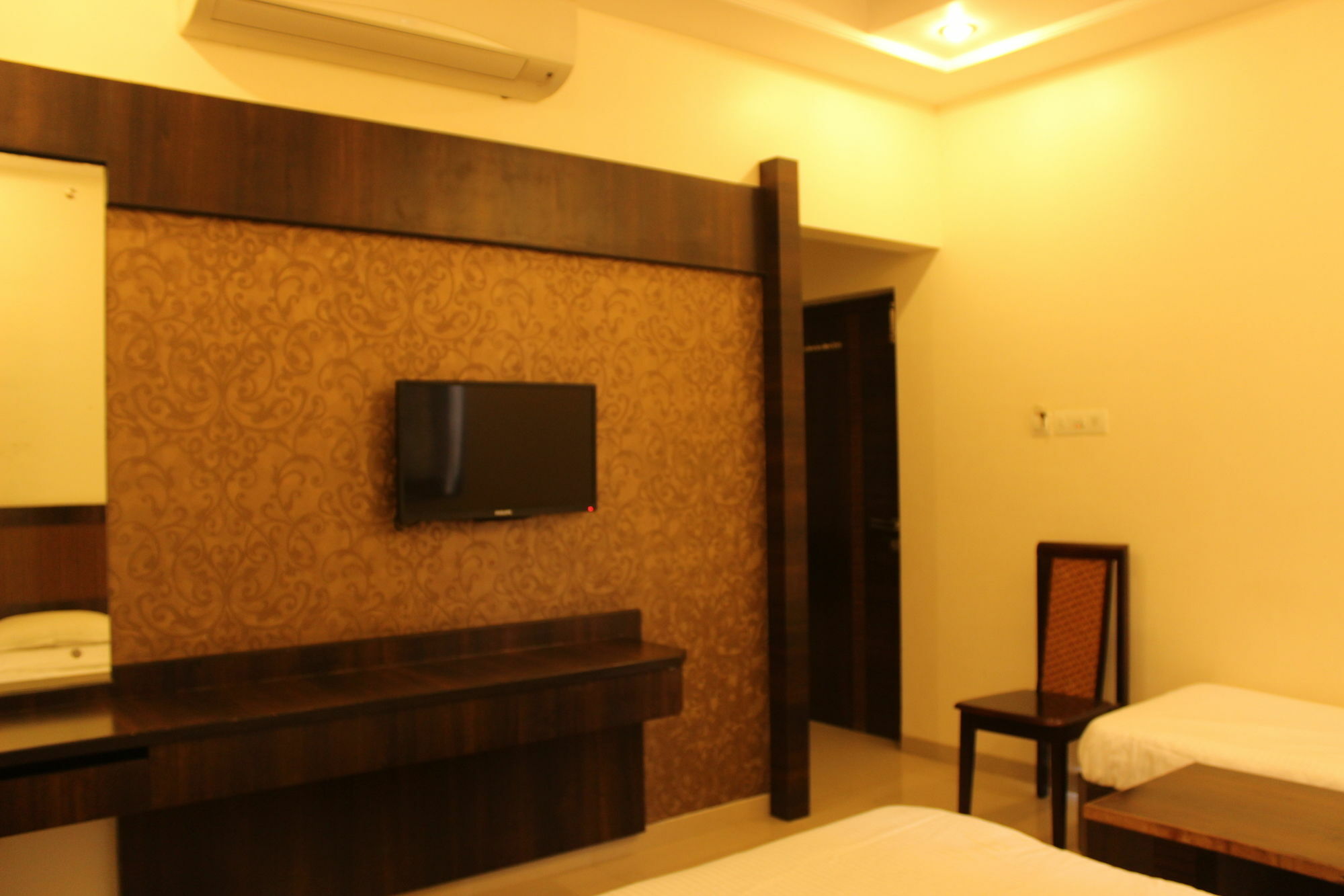 Hotel Sai Ramanand Shirdi Exterior foto